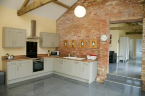 Owls Hoot at Tove Valley Cottages